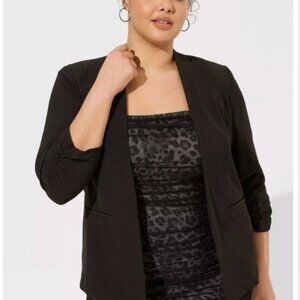 NWT Torrid Studio Crepe Collarless Blazer, Black, sz 2X (18-20)